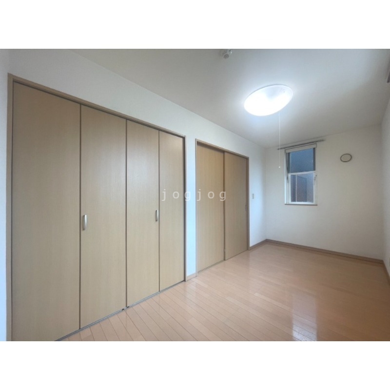 その他部屋・スペース　日当たりの良い明るいお部屋です。