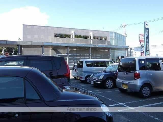 銀行　浜松磐田信用金庫　入野支店（銀行）まで605m