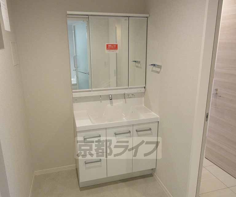 その他設備　勿論独立洗面台です