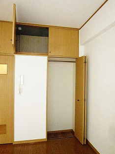 西鉄天神大牟田線 西鉄福岡駅 徒歩8分 10階建 築28年の内装写真