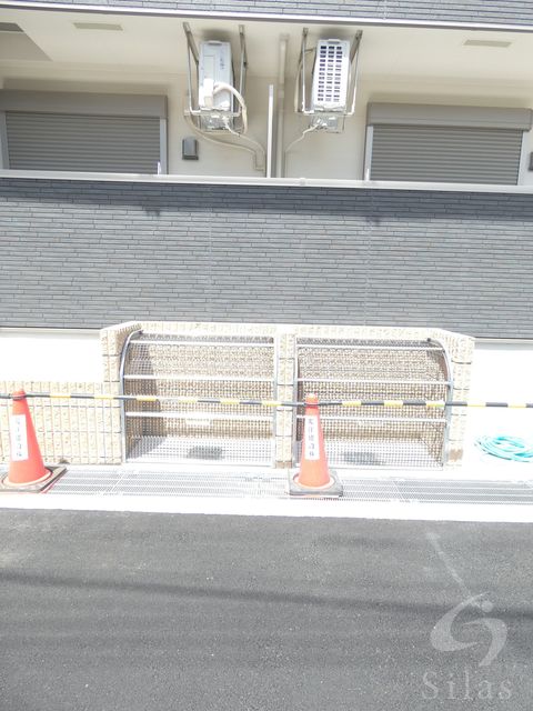 阪急神戸線 園田駅 徒歩8分 3階建 築6年の外観写真