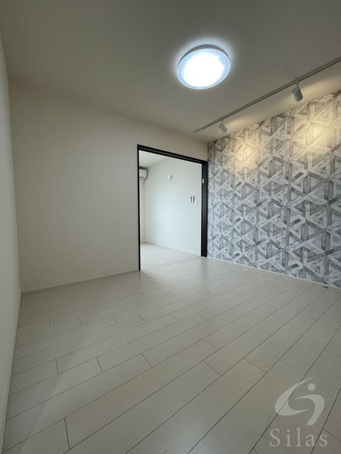 阪急神戸線 園田駅 徒歩8分 3階建 築6年の居間写真