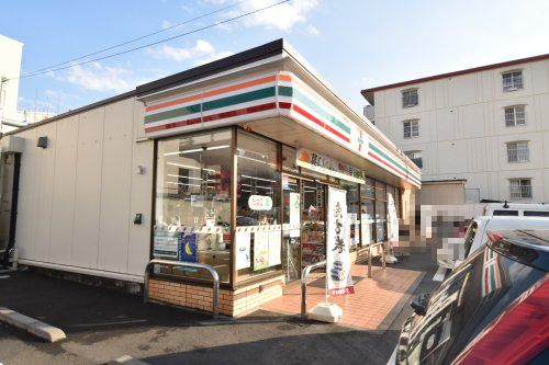 コンビニ　セブン-イレブン 多摩永山２丁目店（コンビニ）まで509m
