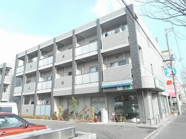 建物外観　鉄筋コンクリートマンション！