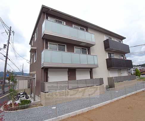 建物外観　パリッとした外観です。
