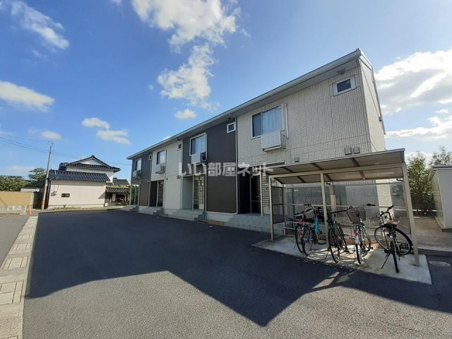 ＪＲ山陰本線 出雲市駅 徒歩9分 2階建 築13年の外観写真