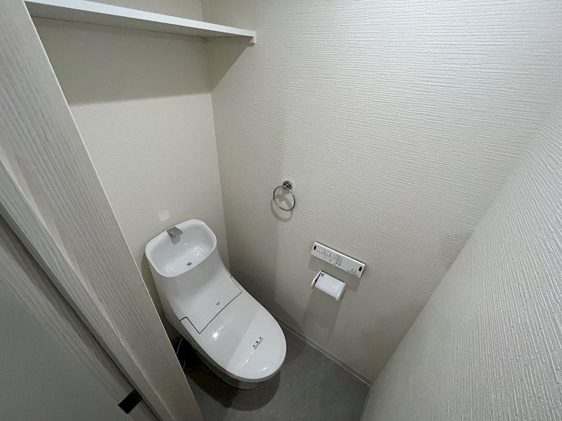 地下鉄谷町線 中崎町駅 徒歩3分 3階建 築4年のトイレ写真