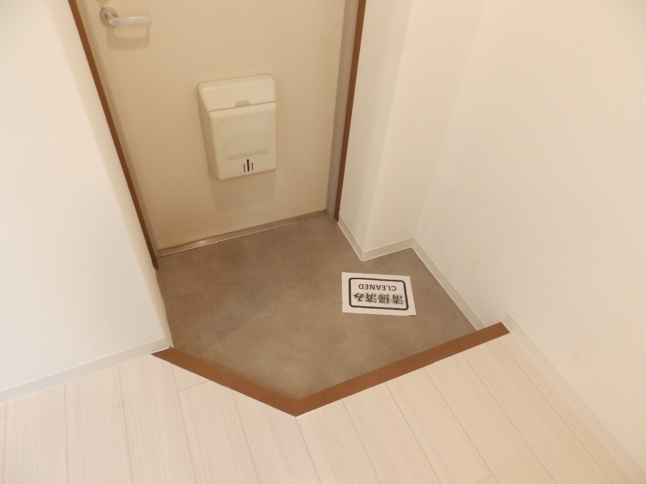 ヴィバーチェ六甲の玄関写真