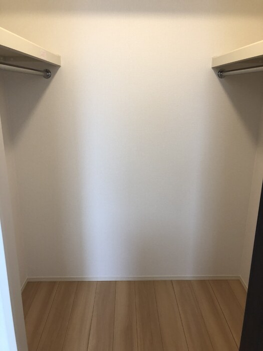 収納　ウォークインクローゼット