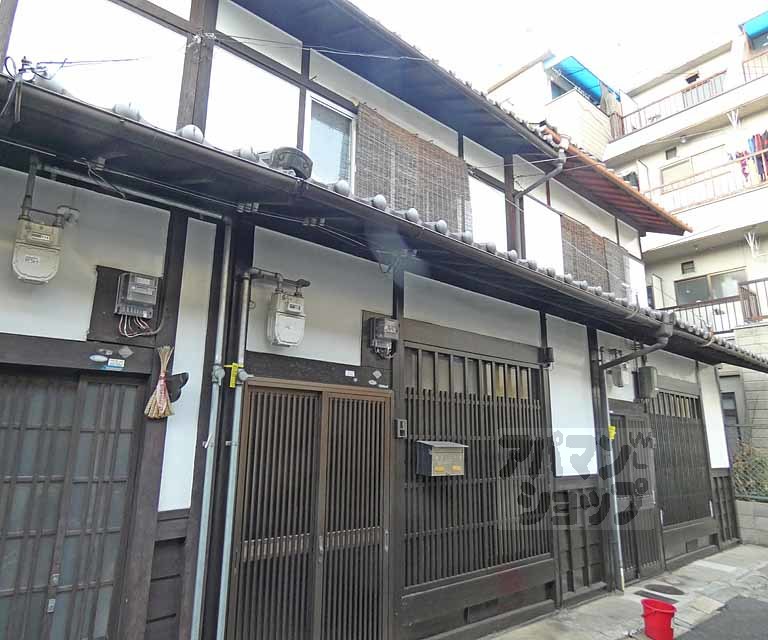 新丸太町貸家49の外観写真