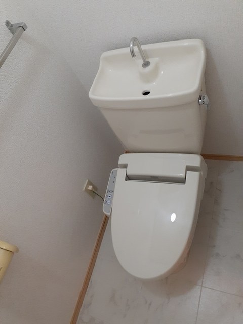 トイレ　落ち着いたトイレです