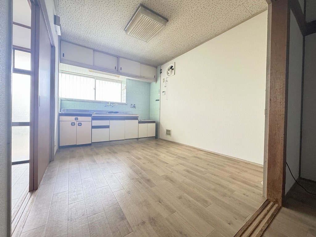 近鉄奈良線 瓢箪山駅 徒歩26分 2階建 築44年の居間写真