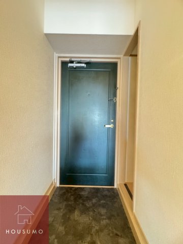 三恵上新庄ハイツの玄関写真