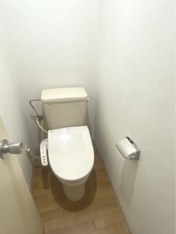 ティックハウスのトイレ写真