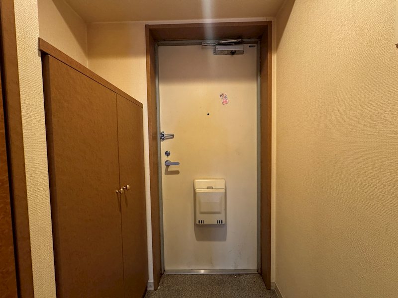 エスリード三宮フラワーロードの玄関写真
