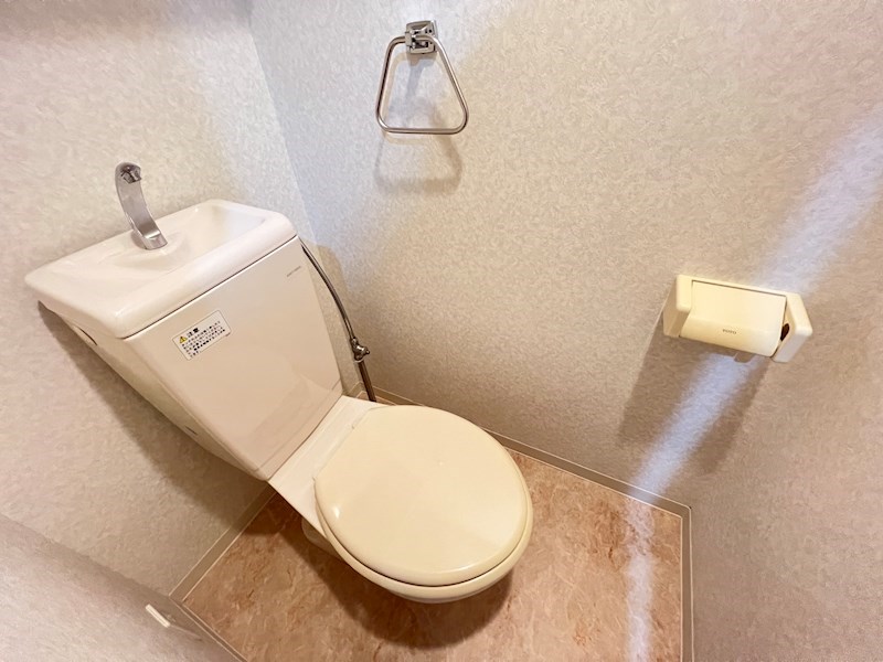 エスリード三宮フラワーロードのトイレ写真