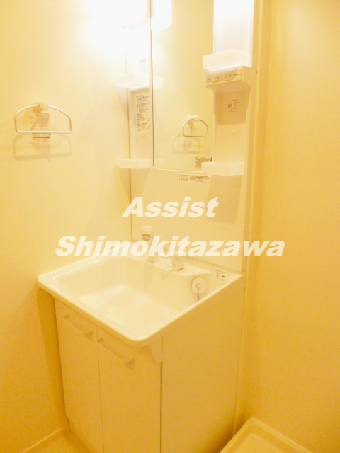 ロイヤル三軒茶屋の内装写真