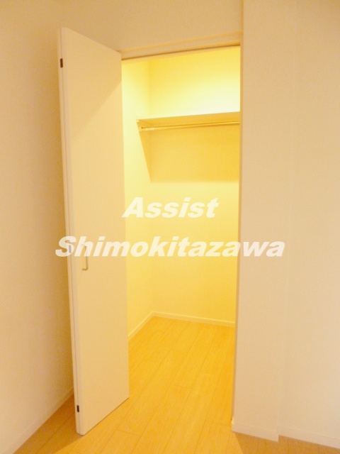 ロイヤル三軒茶屋の内装写真