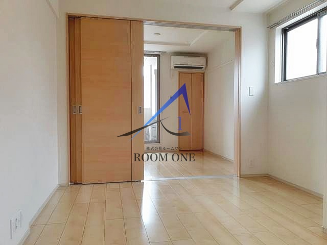 居室・リビング　洋室のお部屋です。