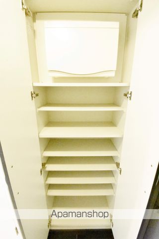 相鉄本線 西横浜駅 徒歩5分 6階建 築19年の玄関写真