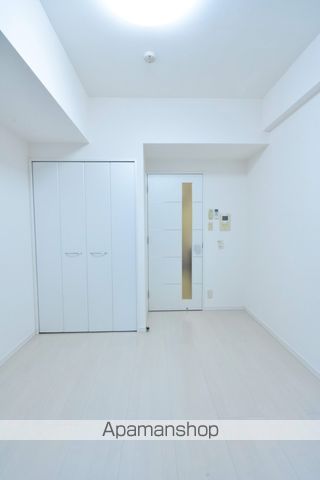 相鉄本線 西横浜駅 徒歩5分 6階建 築19年の居間写真