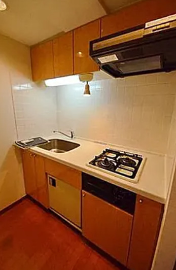 キッチン　別部屋の画像を使用しております。