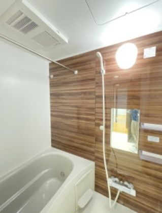 ウェルスクエアイズム三軒茶屋SOUTHの風呂写真
