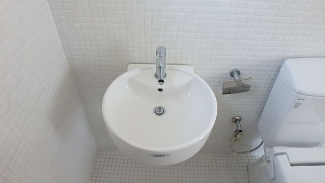 地下鉄谷町線 中崎町駅 徒歩7分 4階建 築52年の内装写真