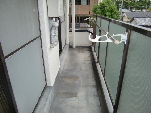 ＪＲ東海道本線 六甲道駅 徒歩10分 4階建 築38年の内装写真