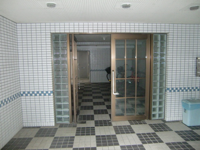 ＪＲ東海道本線 六甲道駅 徒歩10分 4階建 築38年の外観写真