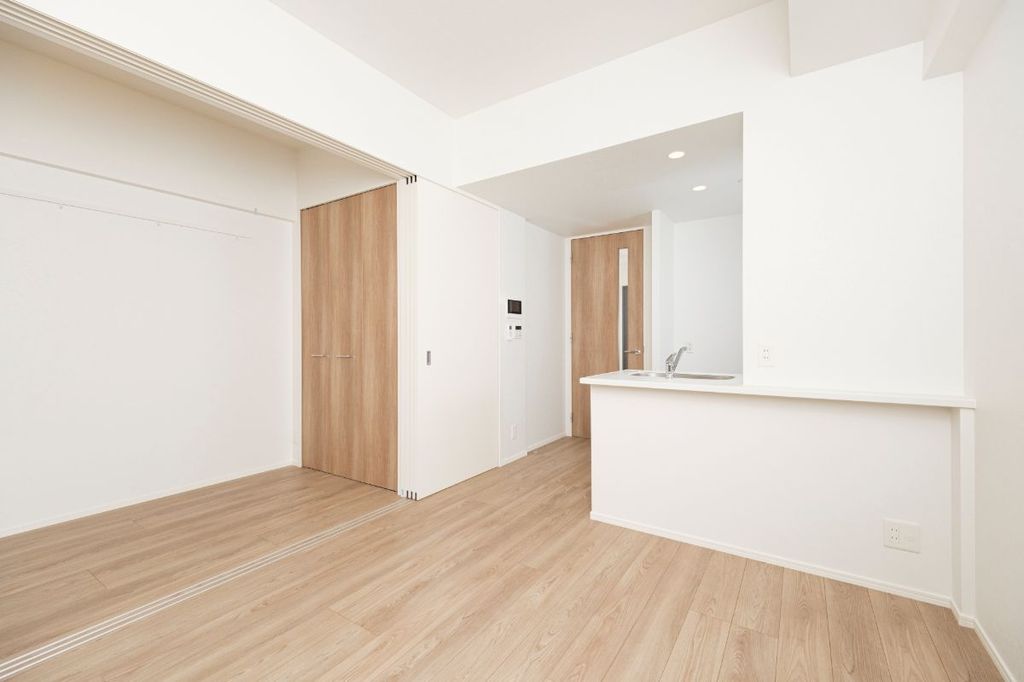 エンクレスト博多駅南GRACEの居間写真
