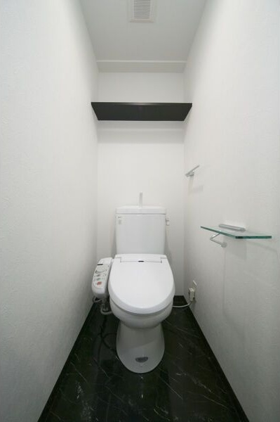 トイレ　（別タイプ参考写真）スパシエ　アルテシモ　ベッタ　北区滝野川
