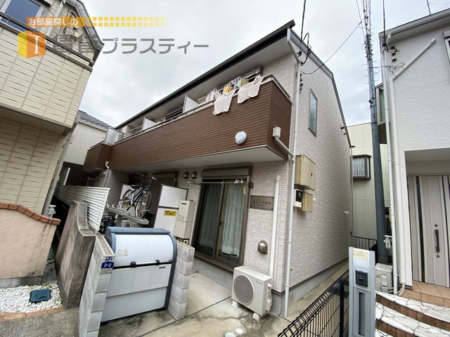 建物外観　閑静な住宅街に立地。２０２０年完成アパートです。