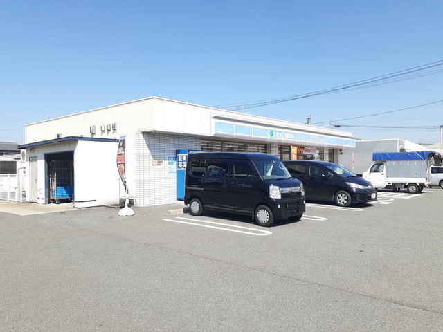 コンビニ　ローソン粕屋柚須店（コンビニ）まで240m