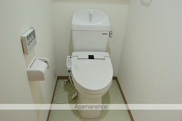 広島電鉄江波線 舟入幸町駅 徒歩7分 10階建 築11年のトイレ写真
