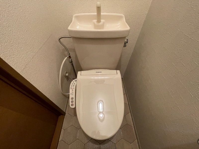 トイレ　別号室