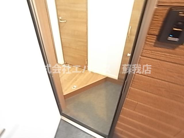 玄関　収納もある玄関です