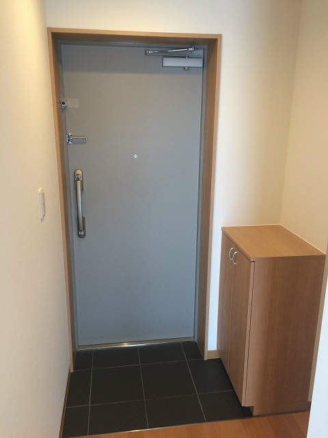 玄関　※別部屋のお写真になります