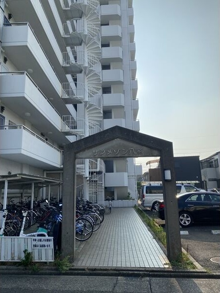 ＪＲ東海道本線 尾頭橋駅 徒歩11分 11階建 築38年の外観写真