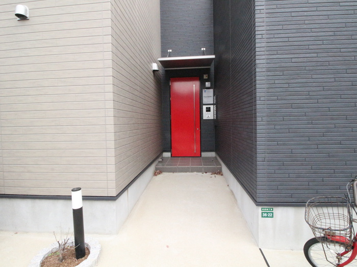 エントランス　別号室のお写真になります。