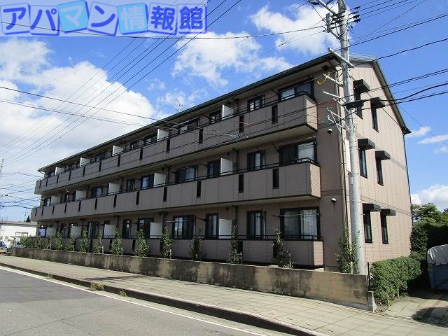 建物外観　平成１７年完成です。