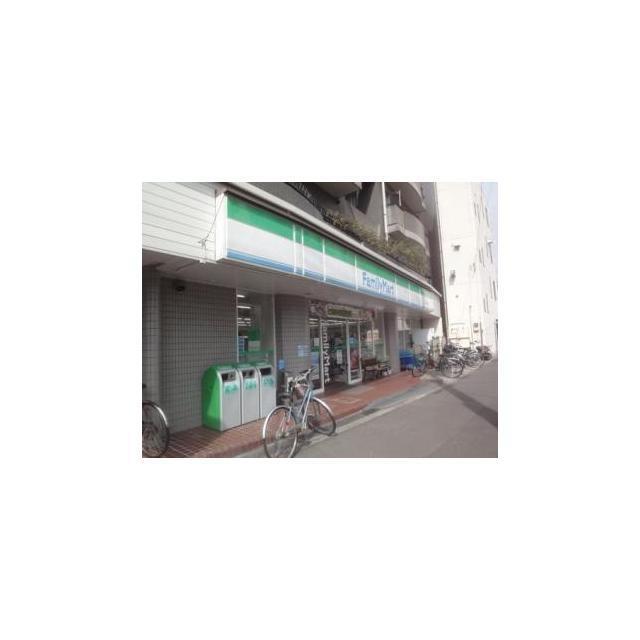 コンビニ　ファミリーマート浦和仲町店（コンビニ）まで115m