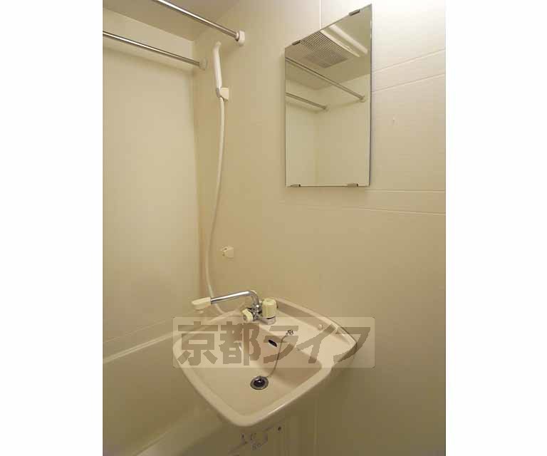 洗面設備　・お問い合わせは京都ライフ出町柳店まで・