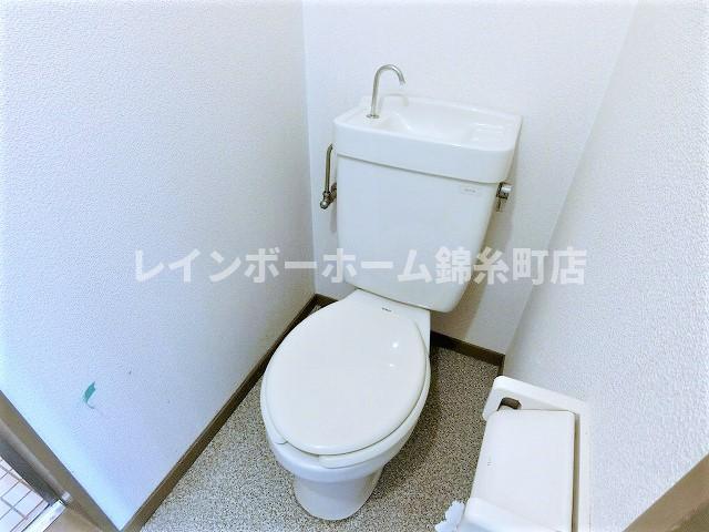 ＪＲ総武線 船橋駅 徒歩12分 2階建 築37年のトイレ写真