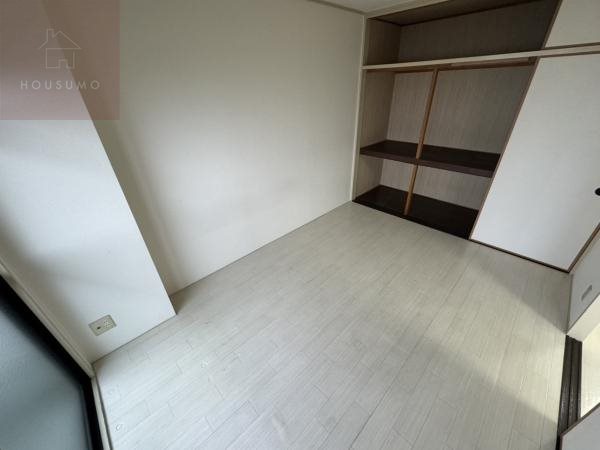 その他部屋・スペース　広くて明るい寝室