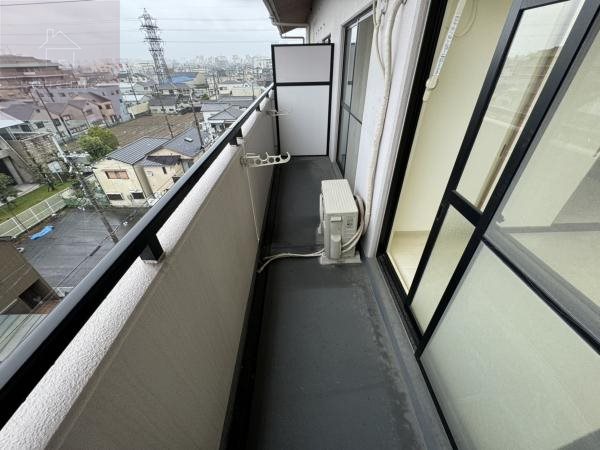 バルコニー　バルコニーがあります