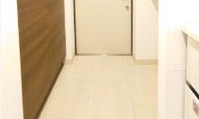 玄関　参考写真：別部屋タイプ