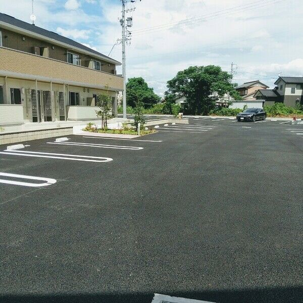 駐車場　駐車場