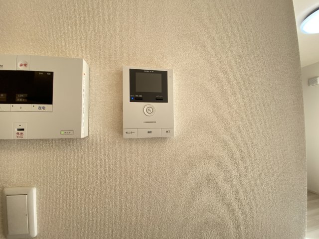 セキュリティ　モニター付きインターホン