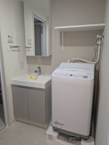洗面設備　家具家電付き